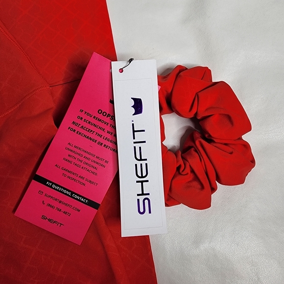 Shefit Boss Leggings Seamless Red High Rise Size Small Style 140003 NWT - Picture 10 of 11